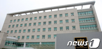檢, '공선법 위반혐의' 박홍률 목포시장 이어 아내까지 기소