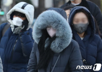 강원 고성 향로봉 영하 17도…내일은 더 추워