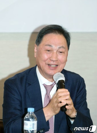서울시 체육회장 선거 출마 선언하는 강태선 회장