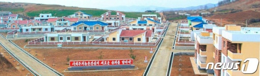 [포토 北] 전국 각지에서 살림집 건설 열풍…농촌의 새 풍경