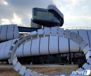 경북도청 신도시에 예술장터 개관…12일까지 예술작가 작품 판매