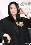 김혜수의 볼 하트