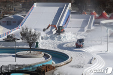 3년 만에 다시 문 여는 뚝섬한강공원 눈썰매장