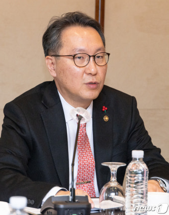 인사말 하는 박민수 2차관