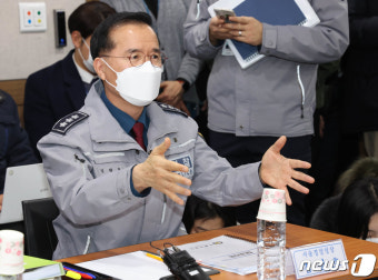 답변하는 김광호 서울경찰청장
