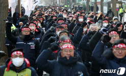 양대노총 공대위, 정부청사 앞 단결 투쟁
