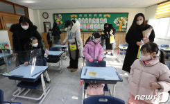 설레는 초등학교 교실