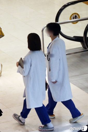 복지부에 '의대 증원 요청'한 교육부