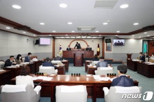 진안군의회 첫 승진인사 단행…의사과 김갑기 5급 승진