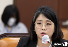 이태원참사 생존 후 사망 학생 어머니 이야기 전하는 용혜인 의원