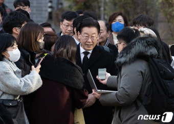 권양숙 여사 예방 마친 이재명 대표