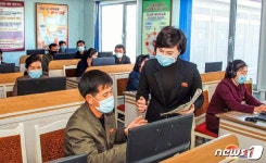 북한, 과학기술 농사 강조…선진영농기술 학습 열중