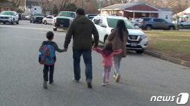 교사 피격 사건 발생한 美 리치넥 초등학교