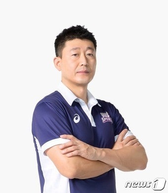 흥국생명 미스터리, 김기중 감독과도 계약 무산? 이상 기류