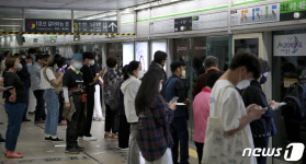 나이 들어가는 부산 지하철 2호선…노후화에도 빨라야 3년 뒤 전동차 교체