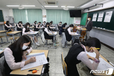 고교학점제 도입되면 내신 전면 절대평가?…2028대입 개편 요동