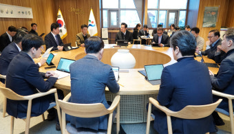 오세훈도 '노마스크' 간부회의…일부 자치구는 