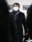 '세월호 구조 업무 소홀' 공판 출석하는 김석균