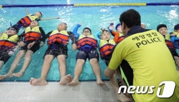 제주교육청, 초등 3~6학년 2만8천명 대상 생존수영 실기교육