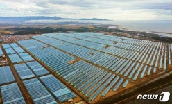 노동신문 엄혹한 환경 속에서도 발전… 온실농장 자랑