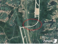 北, 평양 순안공항 활주로 연결도로에서 화성-15형 발사