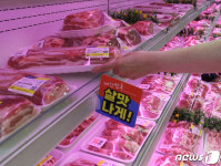 할인 삼겹살 1800톤 푼다…삼삼데이 앞두고 유통가 행사 봇물