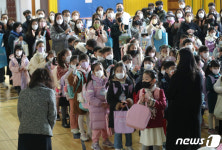 대면 입학식 열린 매여울초등학교