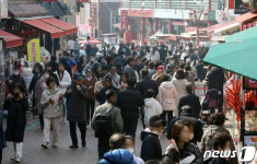 인천 차이나타운 관광객 북적