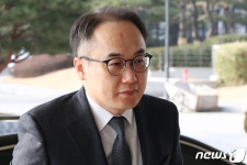 마약과의 전쟁 힘 싣는다…검찰총장, 부산고검·지검 격려 방문