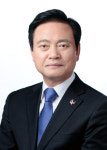 창녕군수 보선 예비후보 한정우 전 군수, 자서전 배부 혐의 징역형 구형