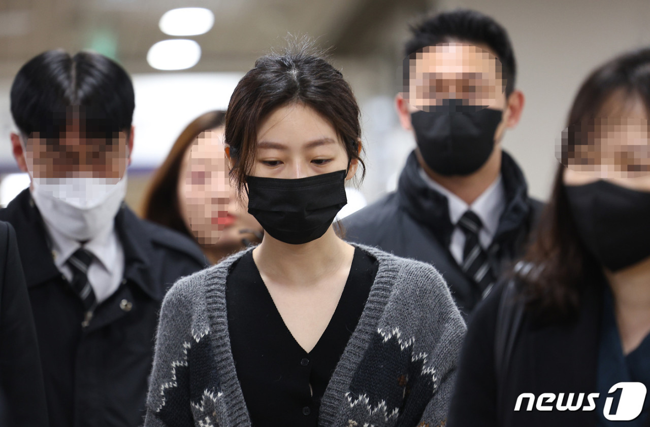 배우 김새론, 갑작스러운 사망...경찰 사건 조사 중(G면)