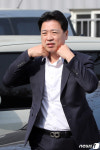 부승찬 전 국방부 대변인 방첩사 출석… '기밀 유출' 혐의