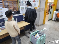 서산시립도서관 ‘수요일, 양손 가득 내 맘대로 대출’ 서비스 인기