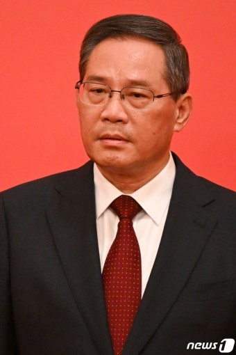 중국 새 국무원 총리 선출된 리창 상무위원
