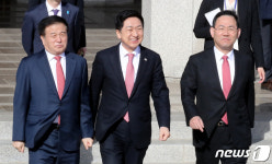 윤석열 대통령 순방 환송 나선 김기현·주호영·이진복