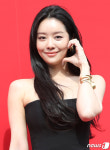 [뉴스1 ★]차주영, 나 포토월 섰어 연진아 #명품 #내옷 #세탁소옷아님