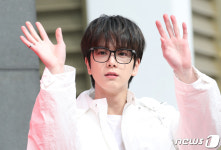 더보이즈 영훈, 두근두근 안경 오빠