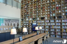용인시, 경기서 책 가장 많이 읽는 도시…수지도서관 89만권 대출 ‘1위’