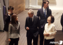 리움미술관 찾은 베르나르 아르노 LVMH 총괄회장