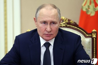 화상 국가 안보회의 참석한 푸틴 러시아 대통령