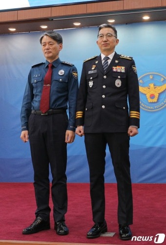 조지호 차장과 기념촬영하는 우종수 본부장