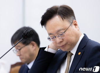 잠시 생각에 잠긴 조규홍 장관