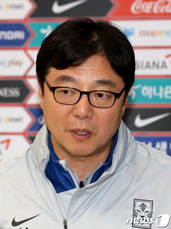 도하컵 전승 우승 이끈 황선홍 U-23 축구 대표팀 감독