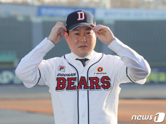 [프로야구 개막④] 두산 양의지·한화 채은성·롯데 유강남…판 흔들 FA는