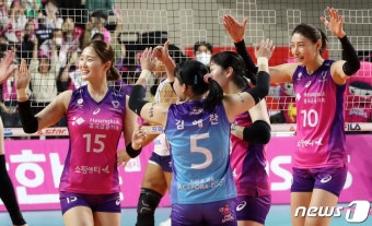 김연경 앞세운 흥국생명의 2연승이냐, 컨디션 회복한 도로공사 반격이냐