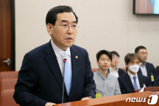 업무 보고하는 이창양 산업부 장관