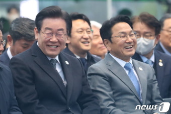 광주 찾은 이재명 대표 ‘함박웃음’
