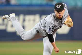 '최고 159' 한화 문동주, 삼성전 5이닝 4K 무실점 호투