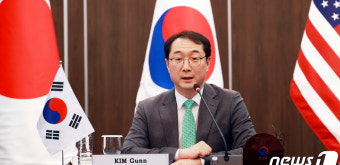 발언하는 김건 본부장
