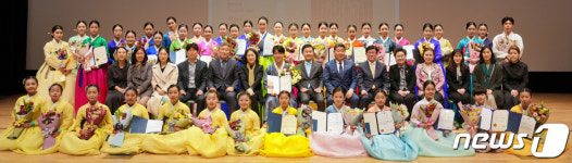 전국우륵가야금경연대회 대통령상에 하병훈씨…220팀 242명 경연